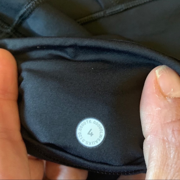 NWT Lululemon Fast and Free High-Rise Crop 23" - Picture 4 of 6